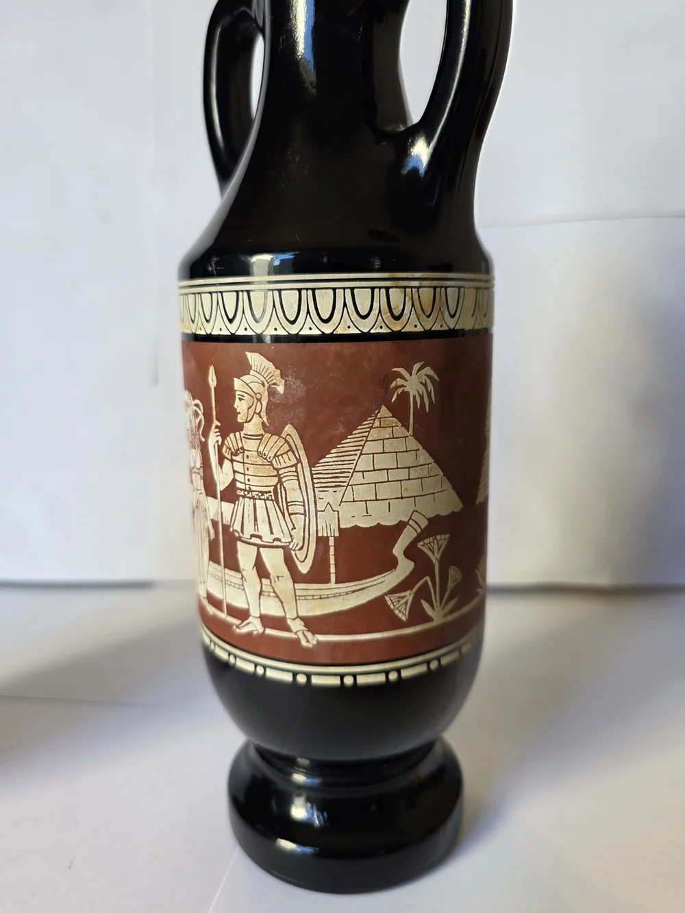 Vintage 1962 Jim Beam Egyptian Cleopatra Decanter Pair Black Ceramic Urns